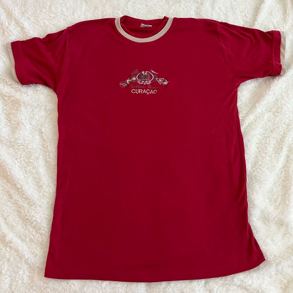 Red Short Sleeve Tees with Graphic Design